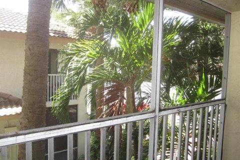 Condo in West Palm Beach, Florida, 3 bedrooms  № 2393188 - photo 13