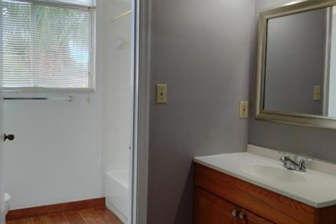 Condo in West Palm Beach, Florida, 3 bedrooms  № 2393188 - photo 11