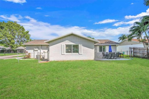 Casa en venta en Lauderhill, Florida, 2 dormitorios, 149.39 m2 № 1931723 - foto 25