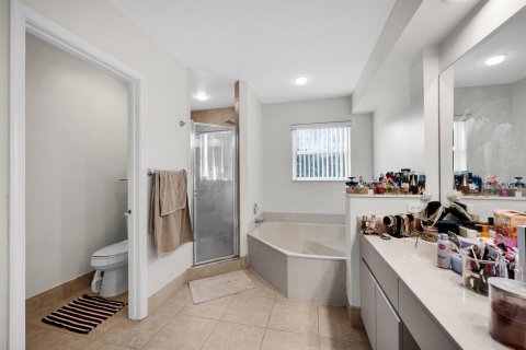 Casa en venta en Lake Worth, Florida, 5 dormitorios, 237.64 m2 № 2384515 - foto 11
