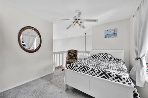Casa en venta en Lake Worth, Florida, 5 dormitorios, 237.64 m2 № 2384515 - foto 18