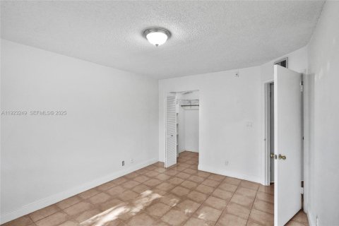 Copropriété à vendre à Miami Lakes, Floride: 2 chambres, 78.97 m2 № 1976920 - photo 22
