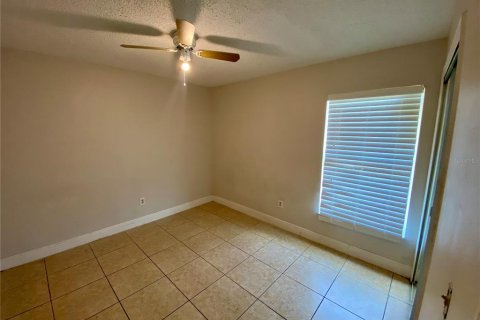 House in Orlando, Florida 3 bedrooms, 124.02 sq.m. № 2233316 - photo 6