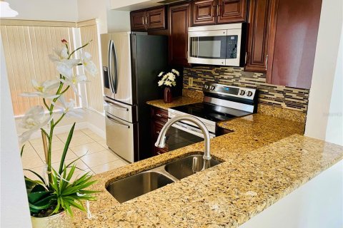 House in Orlando, Florida 3 bedrooms, 124.02 sq.m. № 2233316 - photo 5