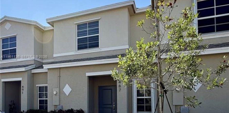 Таунхаус в Флорида-Сити, Флорида 3 спальни, 118.17м2 № 2021984