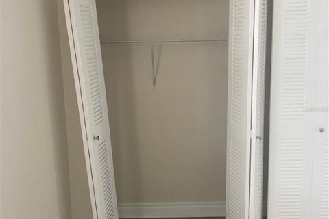 Appartement à louer à Brandon, Floride: 2 chambres, 101.26 m2 № 1841840 - photo 12
