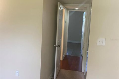Appartement à louer à Brandon, Floride: 2 chambres, 101.26 m2 № 1841840 - photo 10