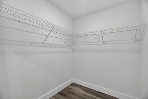 House in Orlando, Florida 3 bedrooms, 102.19 sq.m. № 2321131 - photo 12