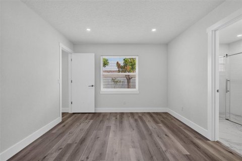 House in Orlando, Florida 3 bedrooms, 102.19 sq.m. № 2321131 - photo 22