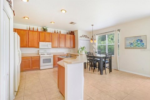 Casa en venta en Tampa, Florida, 4 dormitorios, 227.98 m2 № 2312569 - foto 11