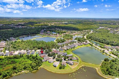 Casa en venta en Tampa, Florida, 4 dormitorios, 227.98 m2 № 2312569 - foto 8