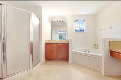 Casa en venta en Tampa, Florida, 4 dormitorios, 227.98 m2 № 2312569 - foto 26