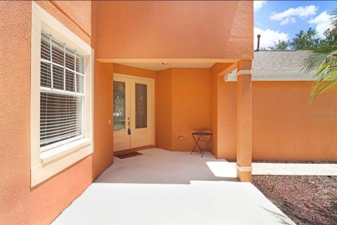 Casa en venta en Tampa, Florida, 4 dormitorios, 227.98 m2 № 2312569 - foto 4