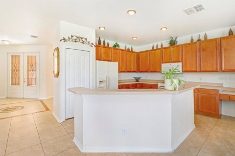 Casa en venta en Tampa, Florida, 4 dormitorios, 227.98 m2 № 2312569 - foto 9