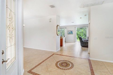 Casa en venta en Tampa, Florida, 4 dormitorios, 227.98 m2 № 2312569 - foto 16