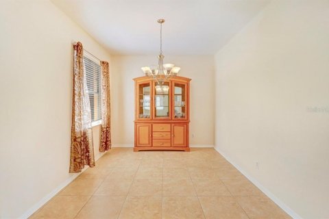 Casa en venta en Tampa, Florida, 4 dormitorios, 227.98 m2 № 2312569 - foto 18