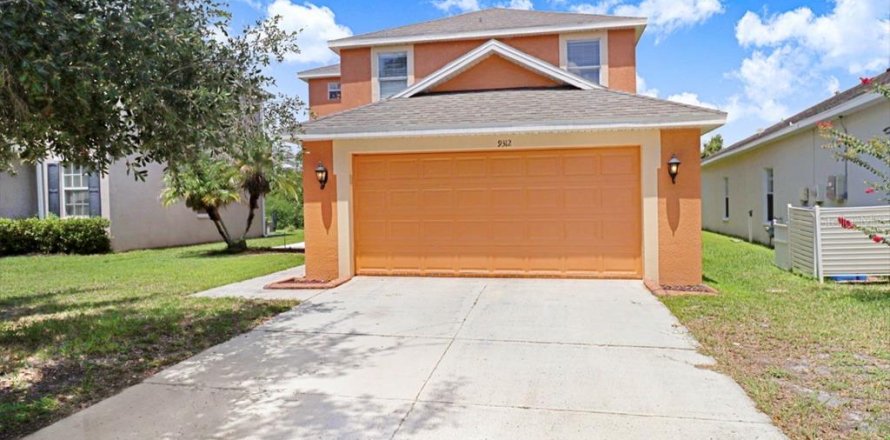 Casa en Tampa, Florida 4 dormitorios, 227.98 m2 № 2312569