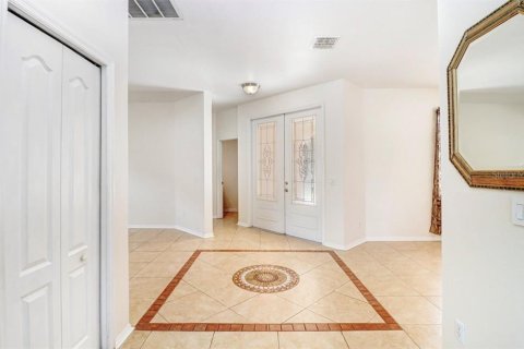 Casa en venta en Tampa, Florida, 4 dormitorios, 227.98 m2 № 2312569 - foto 17