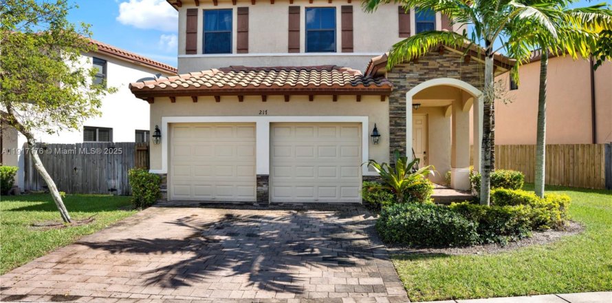 Casa en Homestead, Florida 5 dormitorios, 238.57 m2 № 1974097