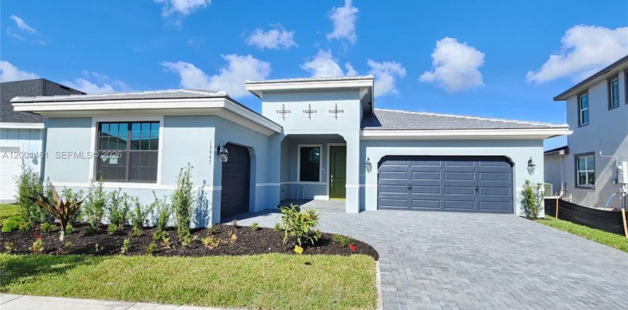 House in Loxahatchee Groves, Florida 4 bedrooms № 2065656