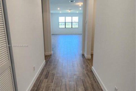 House in Loxahatchee Groves, Florida 4 bedrooms № 2065656 - photo 4