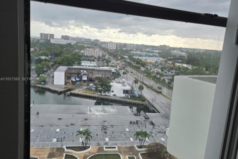 Снять в аренду кондоминиум в Норт-Майами, Флорида 1 спальня, 68.75м2, № 1986058 - фото 8
