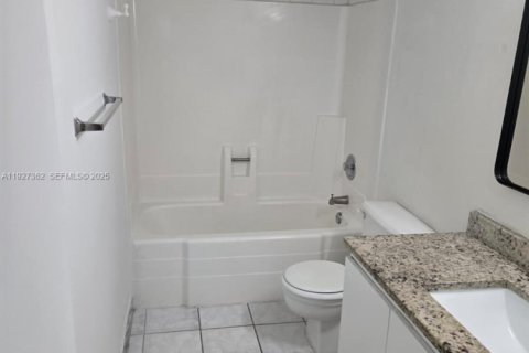 Снять в аренду кондоминиум в Норт-Майами, Флорида 1 спальня, 68.75м2, № 1986058 - фото 7