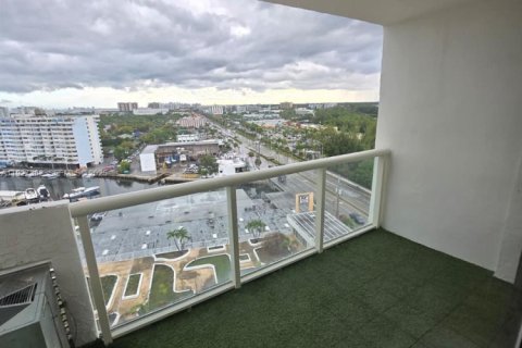 Снять в аренду кондоминиум в Норт-Майами, Флорида 1 спальня, 68.75м2, № 1986058 - фото 13