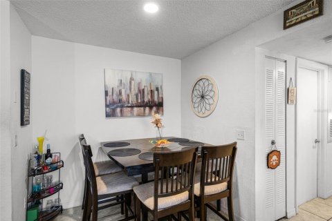 Condominio en venta en Orlando, Florida, 2 dormitorios, 91.79 m2 № 1652488 - foto 16