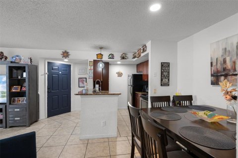 Condominio en venta en Orlando, Florida, 2 dormitorios, 91.79 m2 № 1652488 - foto 13