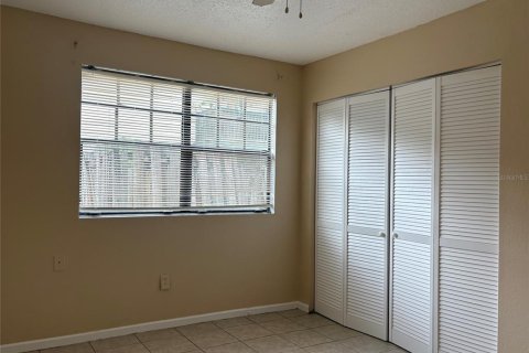 Condo in Tampa, Florida, 2 bedrooms  № 2227912 - photo 2