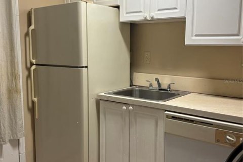 Condo in Tampa, Florida, 2 bedrooms  № 2227912 - photo 8