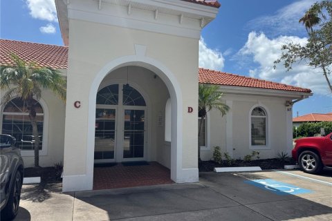 Immobilier commercial à louer à Venice, Floride: 99.03 m2 № 2388524 - photo 2