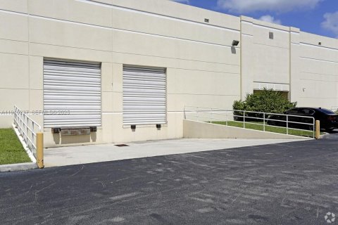 Immobilier commercial à vendre à Fort Lauderdale, Floride № 2158080 - photo 8