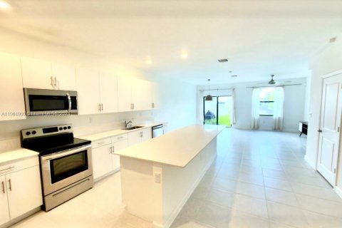 Купить виллу или дом в Хомстед, Флорида 3 спальни, 164.62м2, № 1955831 - фото 7