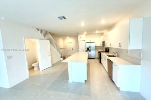 Купить виллу или дом в Хомстед, Флорида 3 спальни, 164.62м2, № 1955831 - фото 4