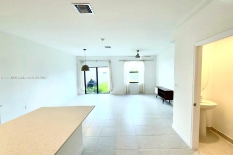 Купить виллу или дом в Хомстед, Флорида 3 спальни, 164.62м2, № 1955831 - фото 5