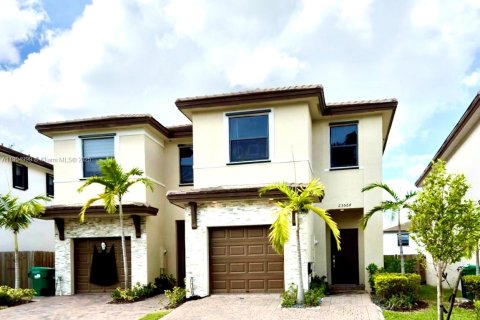 Купить виллу или дом в Хомстед, Флорида 3 спальни, 164.62м2, № 1955831 - фото 1