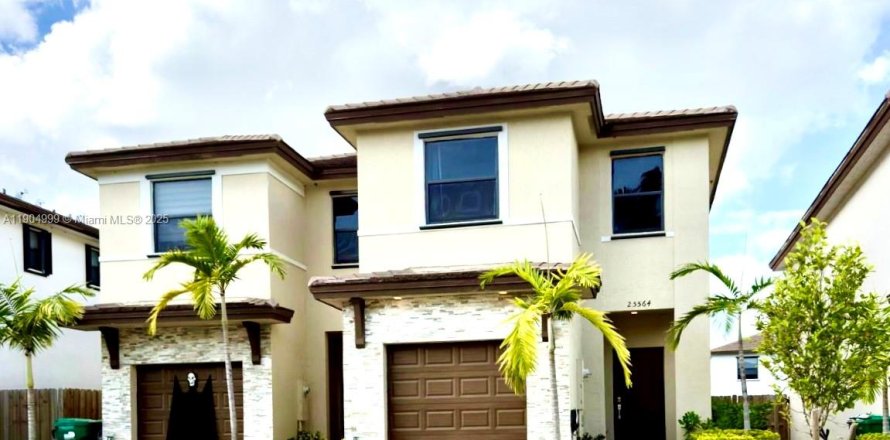 Дом в Хомстед, Флорида 3 спальни, 164.62м2 № 1955831