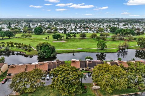 Снять в аренду виллу или дом в Дейви, Флорида 2 спальни, 73.76м2, № 2049736 - фото 22