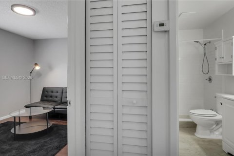 Снять в аренду виллу или дом в Дейви, Флорида 2 спальни, 73.76м2, № 2049736 - фото 16