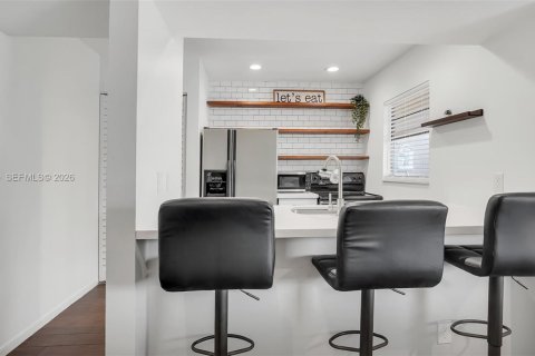 Снять в аренду виллу или дом в Дейви, Флорида 2 спальни, 73.76м2, № 2049736 - фото 7