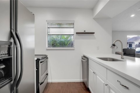 Снять в аренду виллу или дом в Дейви, Флорида 2 спальни, 73.76м2, № 2049736 - фото 10