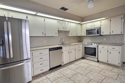 Villa ou maison à vendre à Winter Haven, Floride: 3 chambres, 151.62 m2 № 2431743 - photo 4