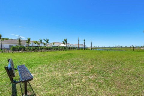 Купить таунхаус в Брейдентон, Флорида 7 комнат, 127.55м2, № 1835769 - фото 21