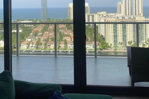 Condo in Aventura, Florida, 3 bedrooms  № 1953735 - photo 17