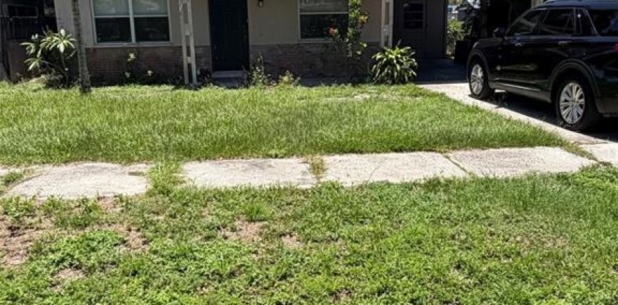 House in Pinellas Park, Florida 3 bedrooms, 90.3 sq.m. № 2239340