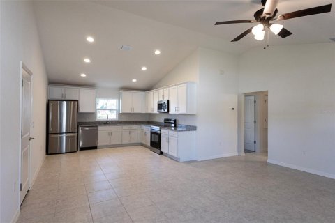 Casa en venta en Webster, Florida, 3 dormitorios, 119.19 m2 № 2238734 - foto 3