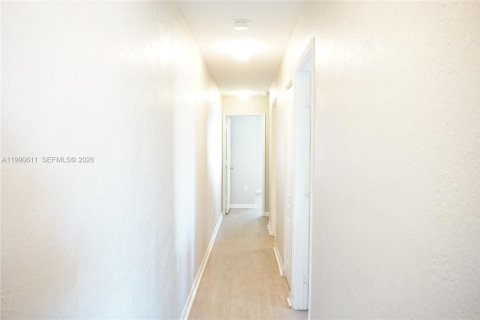 Copropriété à louer à Miami, Floride: 4 chambres № 2153980 - photo 23