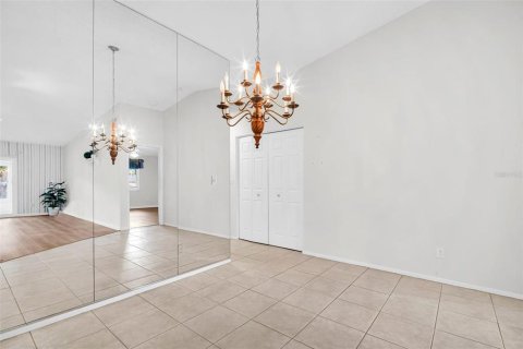 Villa ou maison à vendre à Palm Harbor, Floride: 2 chambres, 123.75 m2 № 1836992 - photo 11